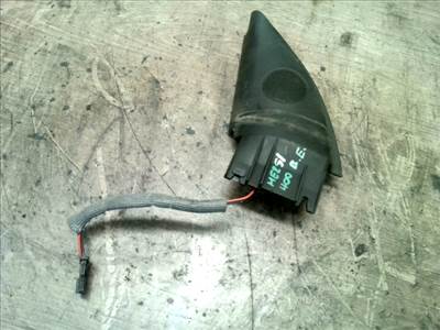 VOLKSWAGEN PASSAT 96.10-00.10 B5 Bal első hangszóró