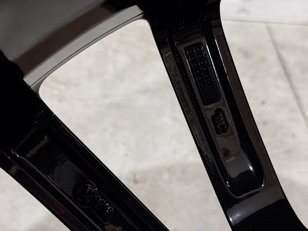 R20 Original mercedes 8.5J ET32 - A463 401 1700 / A4634011700 1db alufelni felni 4. kép