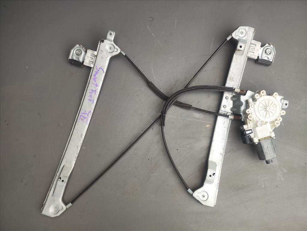 Smart Forfour jobb első ablakemelő szerkezet motorral  0130822207 1. kép