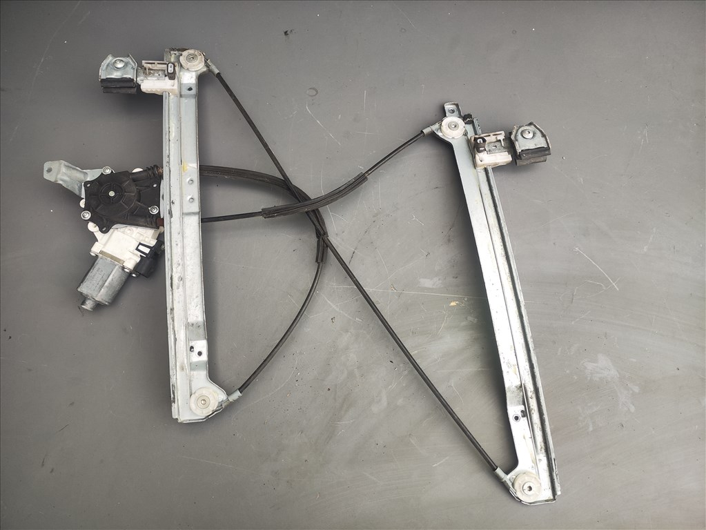 Smart Forfour jobb első ablakemelő szerkezet motorral  0130822207 2. kép