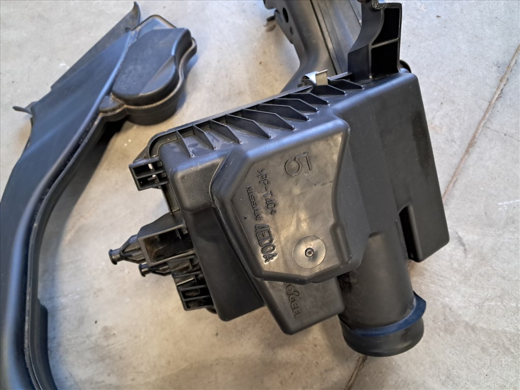 Nissan Qashqai (J11) 1.2 Dig-T levegőszűrőház  4ed0a 3. kép