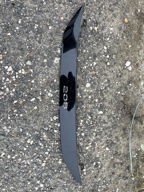 Peugeot 208 Első lökhárító díszléc 9823204080 1. kép