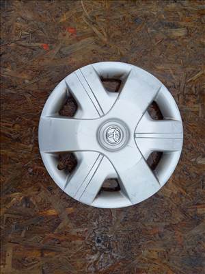 Toyota yaris gyári disztárcsa 14coll xp10 verso