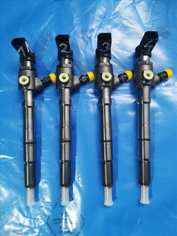 Volkswagen Polo 1.6tdi felújított javitott porlasztó szett CAY 03l130277b 2. kép