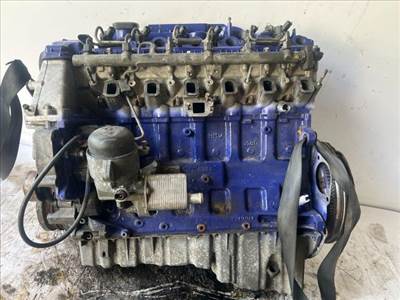 BMW 5 E39 Motor (Fűzött blokk hengerfejjel)