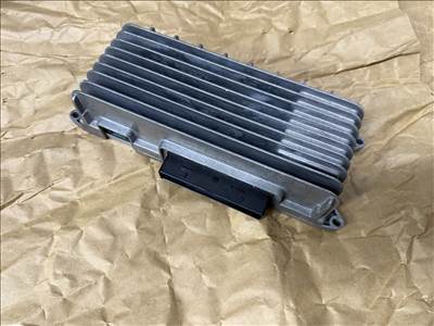 Audi A6 erősítő  4f0035223n 4f0910223m