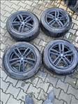  5x114.3-as 6.5x16" újszerű RC Brock alufelni,fekete rajta 205/60 újszerű Sava téli gumi sxx2