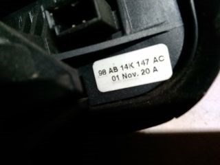 Ford Focus Mk1 Rádió / CD Kapcsoló *42249* ford-98ab14k147ac 4. kép