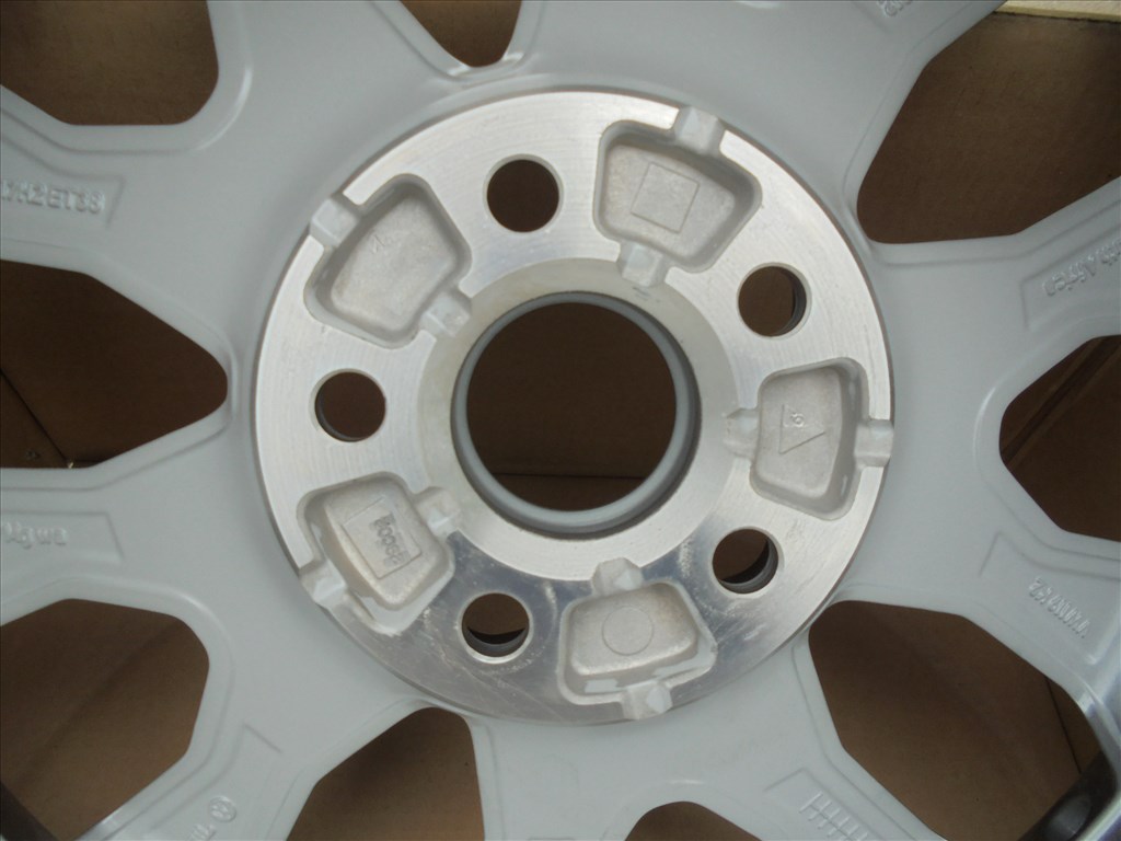 Új 17-es Vw Polo 5 x100-as 1db gyári alufelni eladó 2. kép