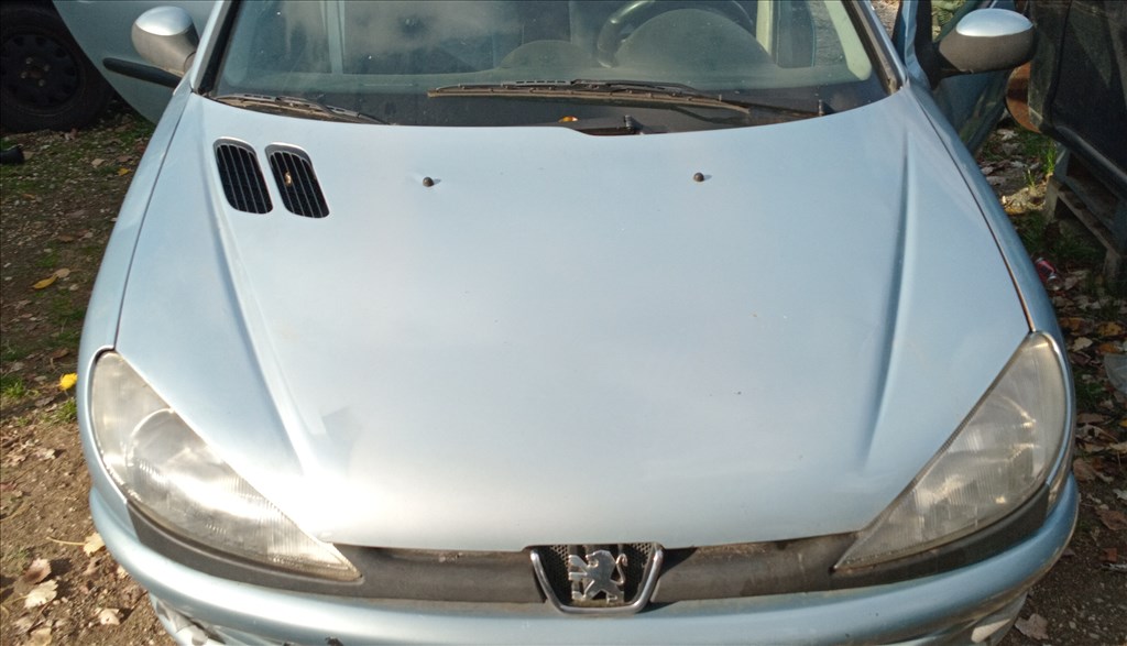 Peugeot 206 bontott alkatrészei 2. kép