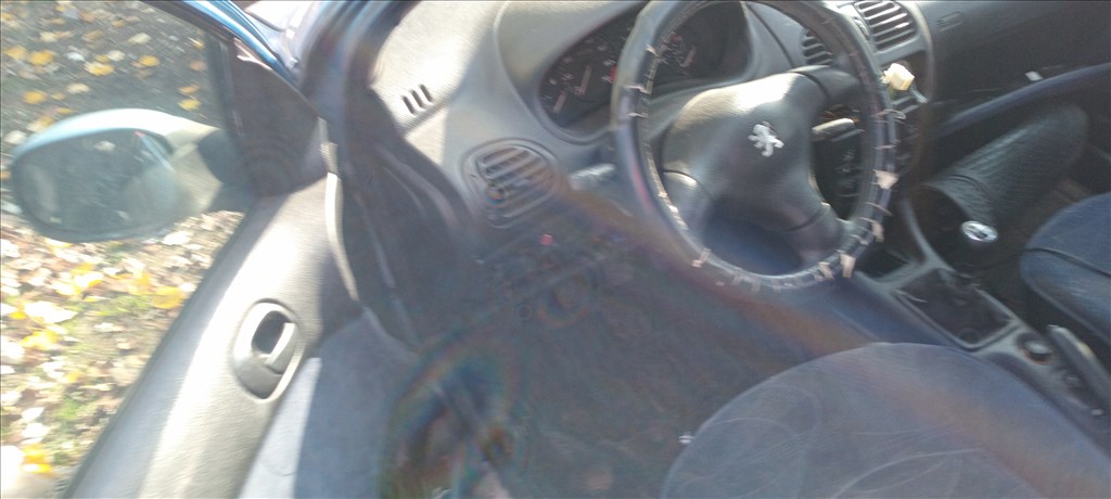 Peugeot 206 bontott alkatrészei 4. kép