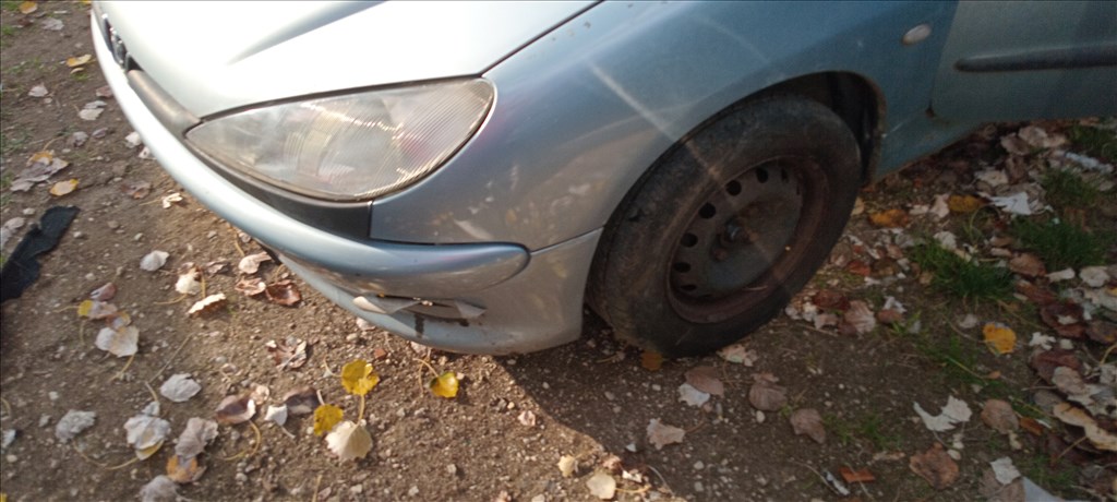 Peugeot 206 bontott alkatrészei 5. kép