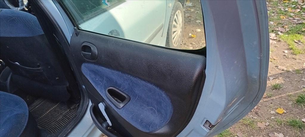 Peugeot 206 bontott alkatrészei 11. kép