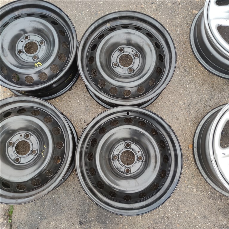 4x100 15 Gyári Renault,Dacia lemezfelni 30000ft a 4db/19/ 2. kép