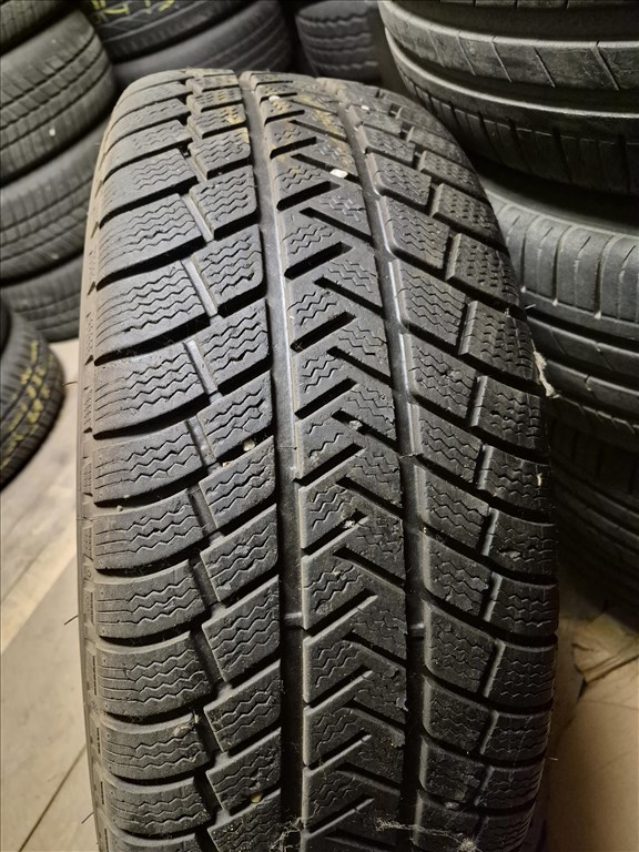  5x114.3 lyukosztású 18" használt alufelni, rajta 255/60 használt Michelin négyévszakos gumi gumi  3. kép