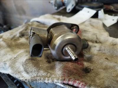 Audi A3 8P 1.8 TFSI nagynyomású szivattyú 06h127025e