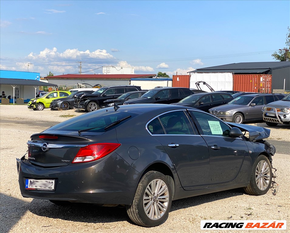  Opel Insignia A 1.6 T sport fenik: 245/45 R18 96W használt Hankook nyári gumik, 1 felni sérült 1. kép