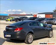  Opel Insignia A 1.6 T sport fenik: 245/45 R18 96W használt Hankook nyári gumik, 1 felni sérült