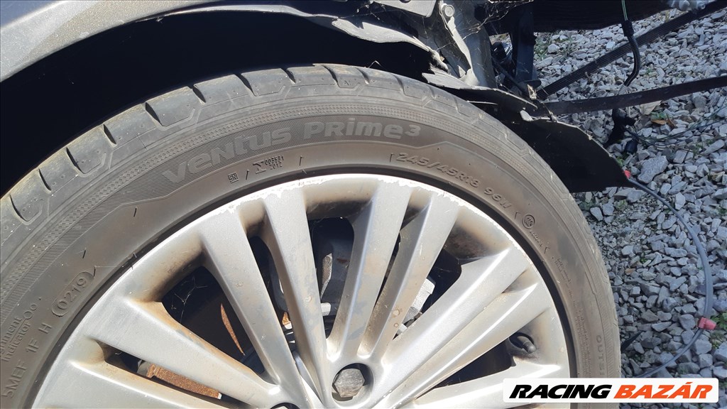 Opel Insignia A 1.6 T sport fenik: 245/45 R18 96W használt Hankook nyári gumik, 1 felni sérült 8. kép