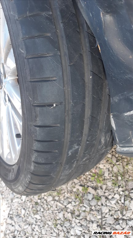  Opel Insignia A 1.6 T sport fenik: 245/45 R18 96W használt Hankook nyári gumik, 1 felni sérült 11. kép