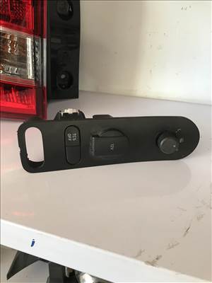 Seat León II 1P * szivargyújtó+tükör állító