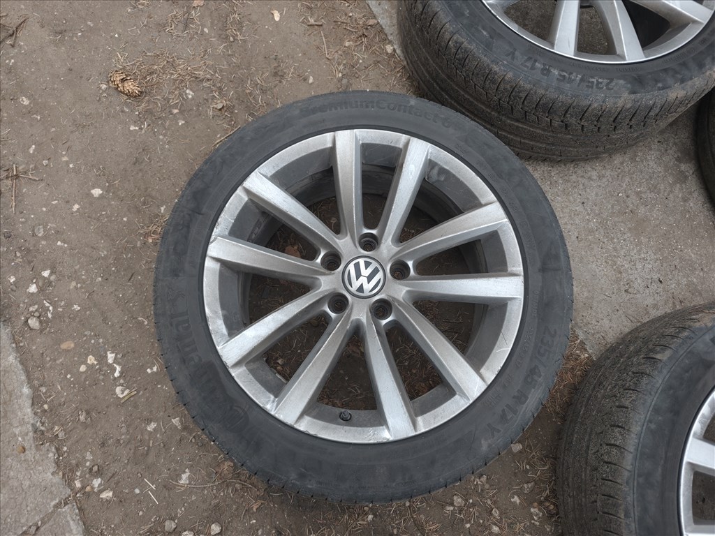VW Passat B6 b7 5x112 lyukosztású 17" használt (gyári felni) alufelni, rajta kopott gumi  3. kép