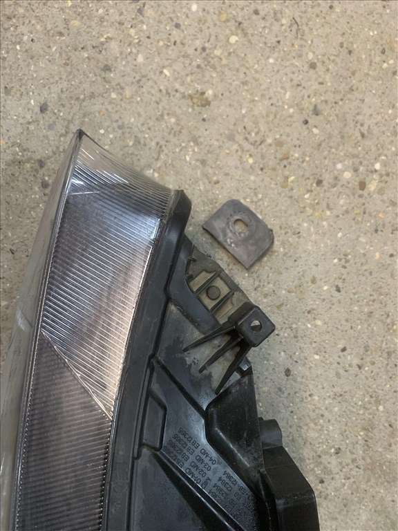 Ford focus mk4 Fényszóró Balos Facelift  ledes  3. kép