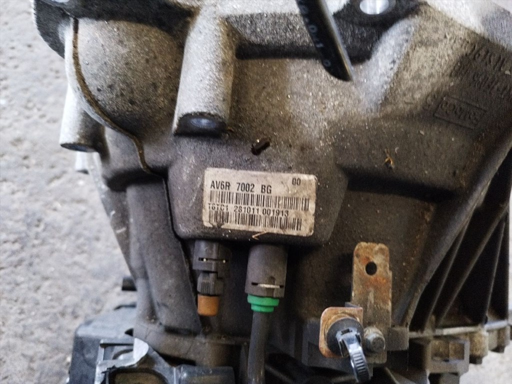 Ford C-Max / Focus 3 1.6 Ti-VCT 2011- AV6R7002BG kódú sebességváltó (5 seb.) 5. kép