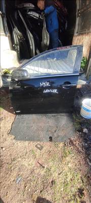 Mitsubishi Lancer VIII Bal első ajtó 