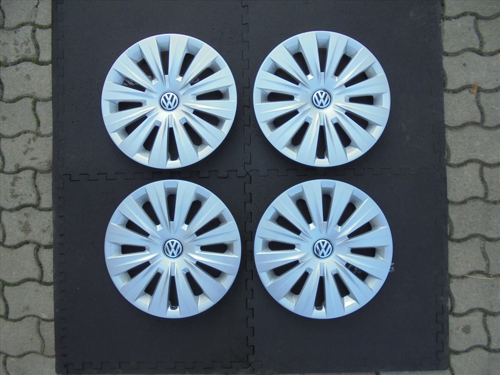 Újszerű 15-ös gyári Vw dísztárcsa szett eladó  1. kép
