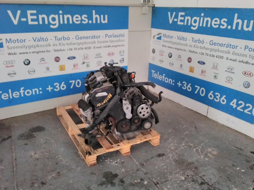 Audi BGB bontott motor  1. kép