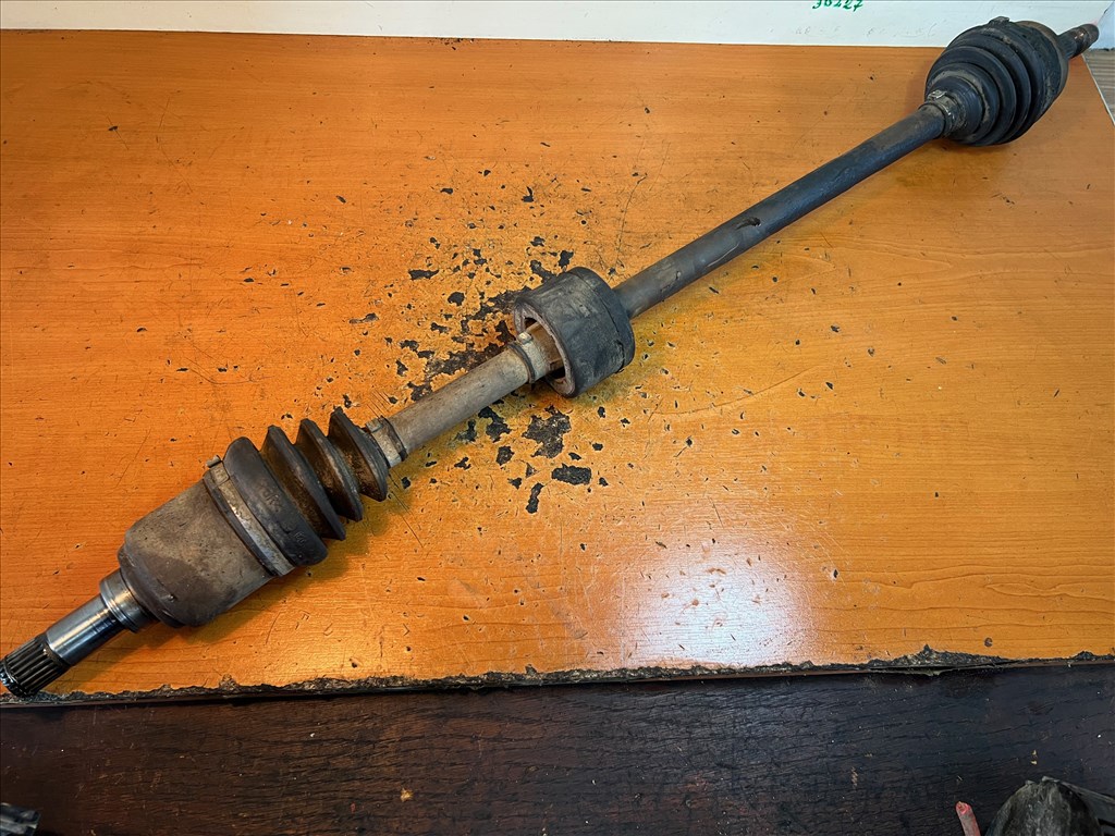 Fiat Punto I 1.2 16V (176) jobb féltengely  2. kép