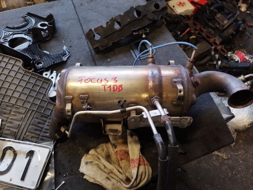 Ford Focus 3 1.6 TDCi 2011- T1DB részecskeszűrő av615h270pa 1. kép