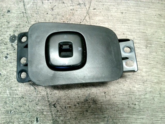 MAZDA MPV 99-05 Elektromos tükör állító kapcsoló 1. kép