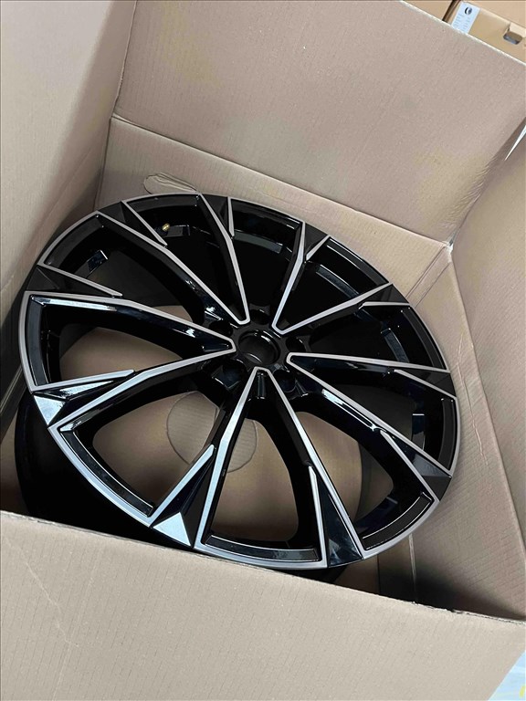  5x112 AUDI,VW,SKODA,SEAT 21”újszerű R21 felnik 21 1. kép