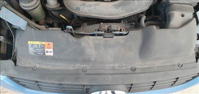 Ford Focus mk2 zárhíd burkolat 