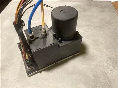 Audi A3 8L  központi zár vákuum motor  8d0862257c