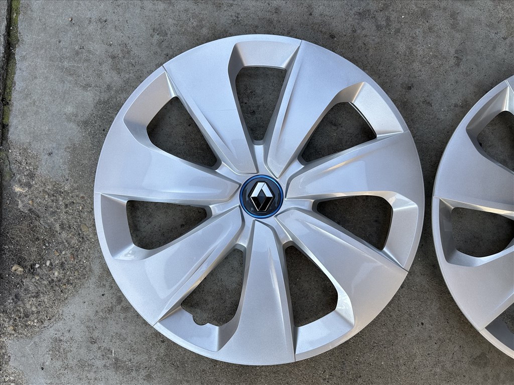 2db Renault 15-ös gyári disztárcsa eladó! 3. kép
