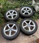  5x112 lyukosztású 17" újszerű (gyári felni) alufelni, rajta 205/50 újszerű Nokian téli gumi 