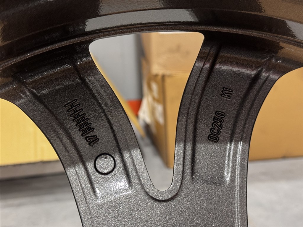 R20 Original Mercedes 8J ET43 - A238 401 0100 / a2384010100 1db felni alufelni 4. kép