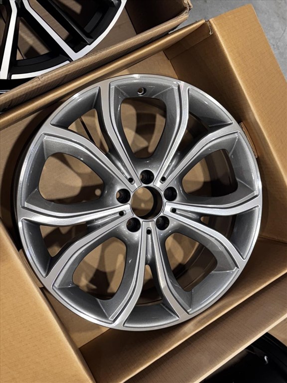 R20 Original Mercedes 8J ET43 - A238 401 0100 / a2384010100 1db felni alufelni 9. kép