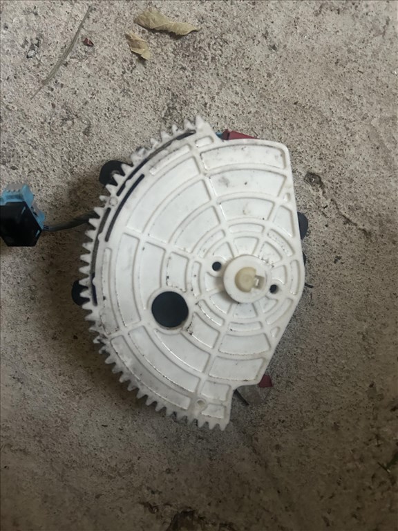 Lexus CT Fűtés állító motor 0638000172pls 2. kép