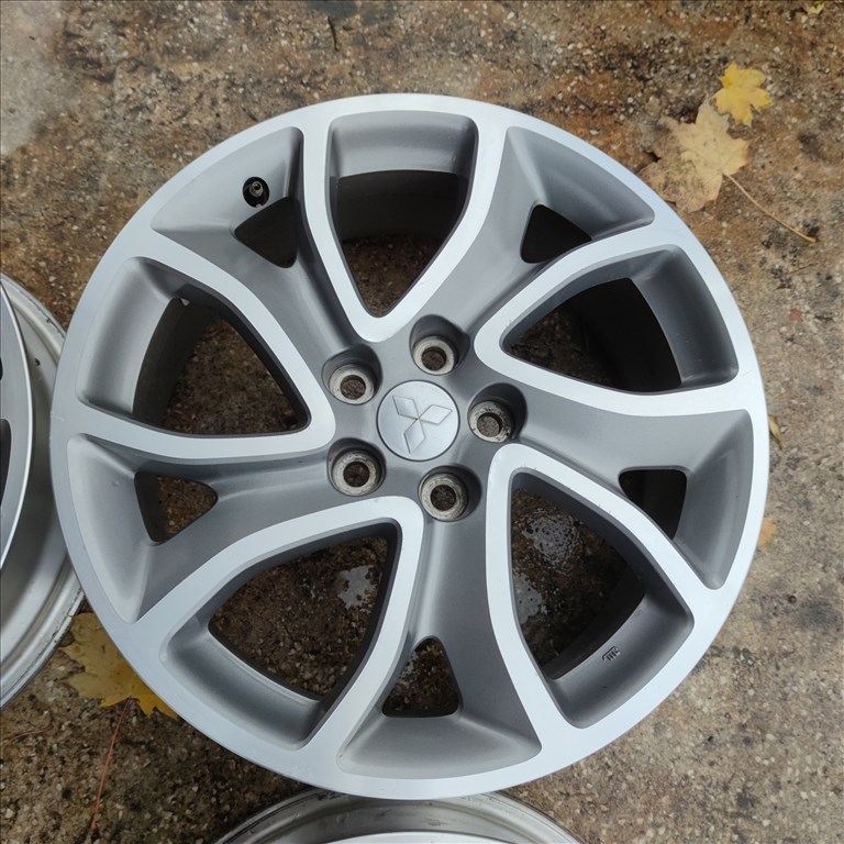 5x114,3 18 Gyári Mitsubishi polír alufelni 158000ft a 4db/58/ 2. kép