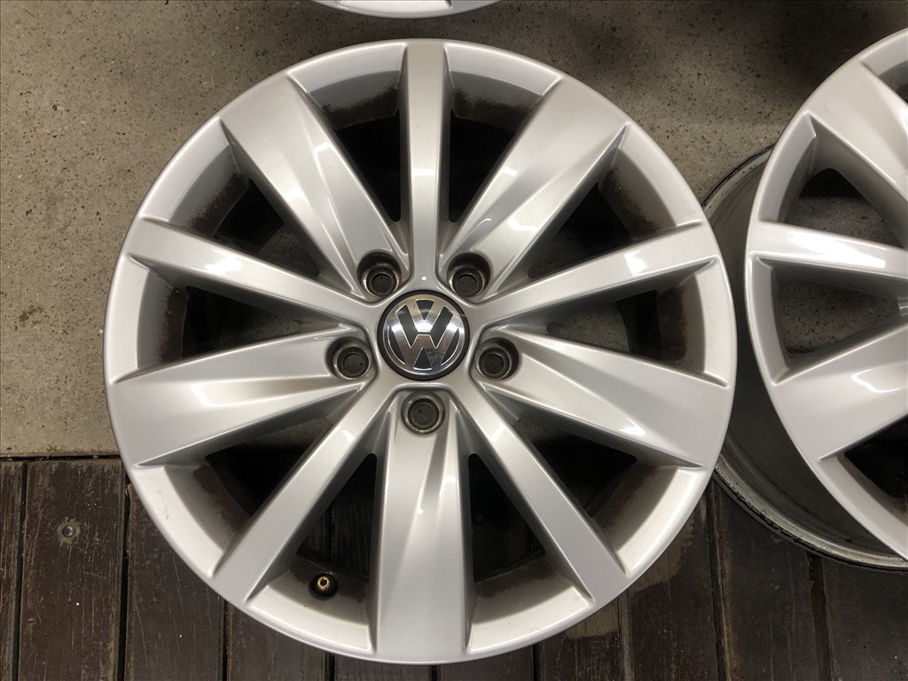 16 col gyári VW Passat alufelni 16 colos 5x112 6. kép