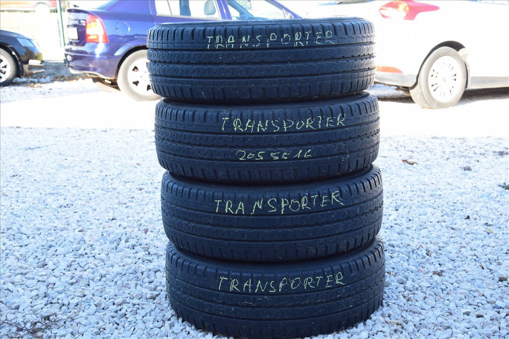  Vw Transporter, 5x120, használt 16 colos (gyári felni), rajta 205/55 Kleber C, négyévszakos gumi   1. kép