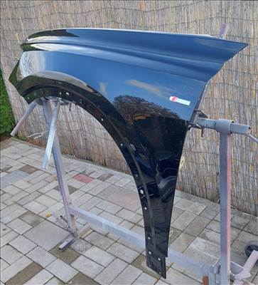 Audi Q8 Jobb első sàrvèdő 