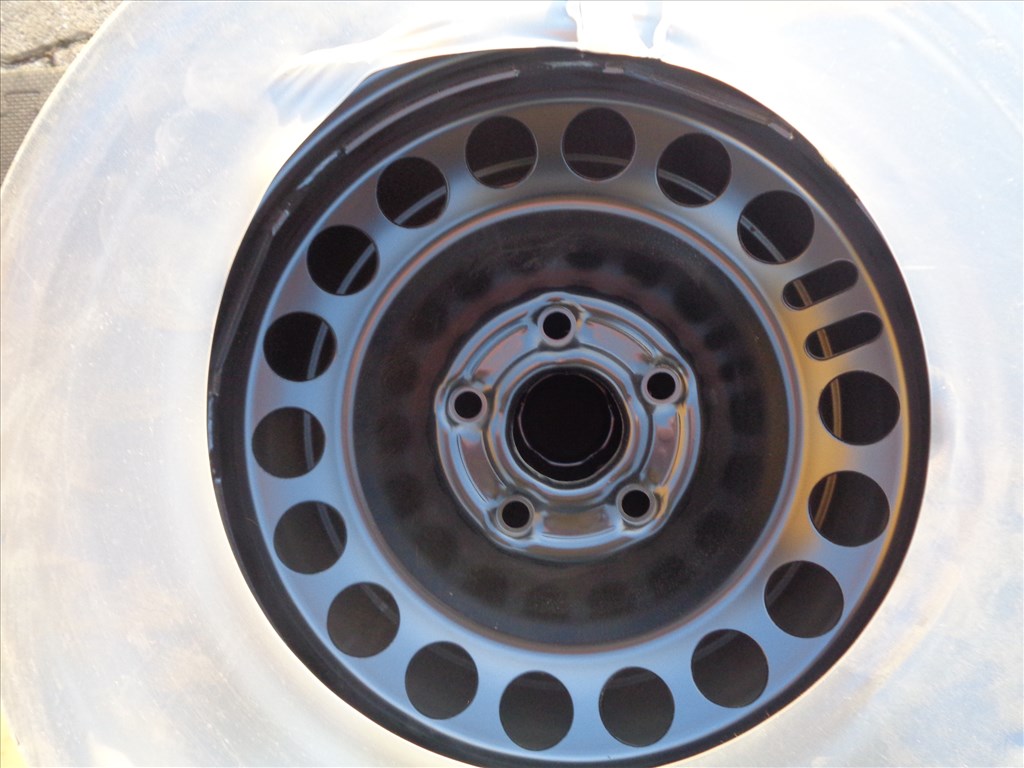 Új Opel lemezfelni 16-os, 5×105-ös osztóval eredeti csomagolásába eladó. 7. kép