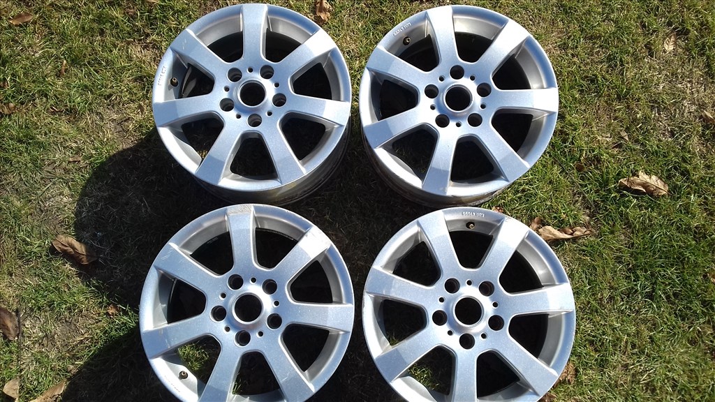  5x114.3 lyukosztású 6,5J 15" használt alufelni Renault Suzuki Kia Hyundai Nissan Mazda stb. 1. kép