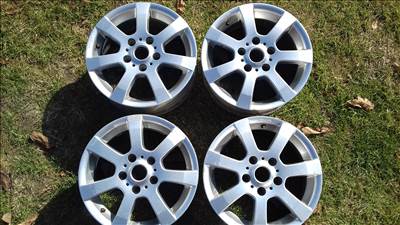  5x114.3 lyukosztású 6,5J 15" használt alufelni Renault Suzuki Kia Hyundai Nissan Mazda stb.