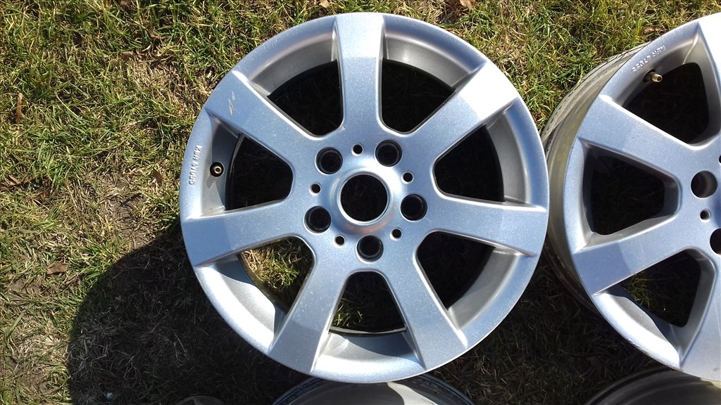  5x114.3 lyukosztású 6,5J 15" használt alufelni Renault Suzuki Kia Hyundai Nissan Mazda stb. 3. kép
